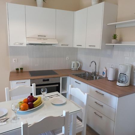 Villa Tina Country Beach Apartments アカラヴィ エクステリア 写真