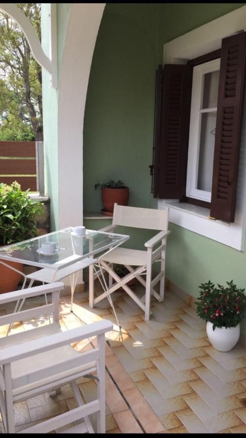 Villa Tina Country Beach Apartments アカラヴィ エクステリア 写真